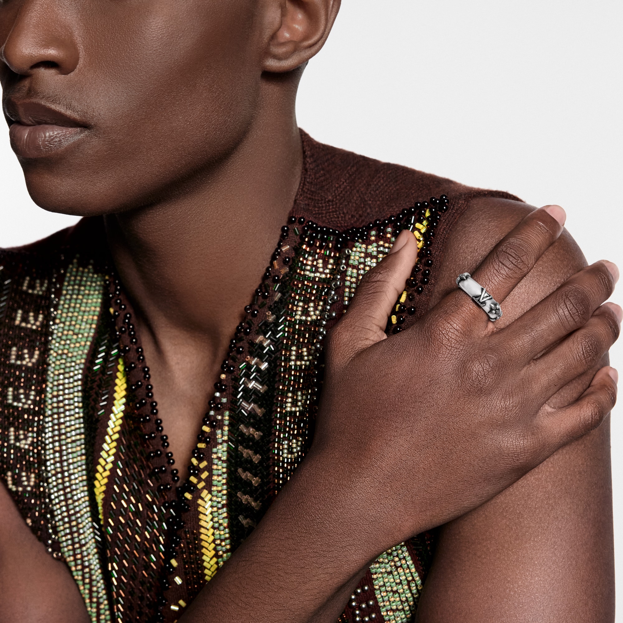 リング・LV ウィスパー S00｜ルイ・ヴィトン 公式サイト - M1894M